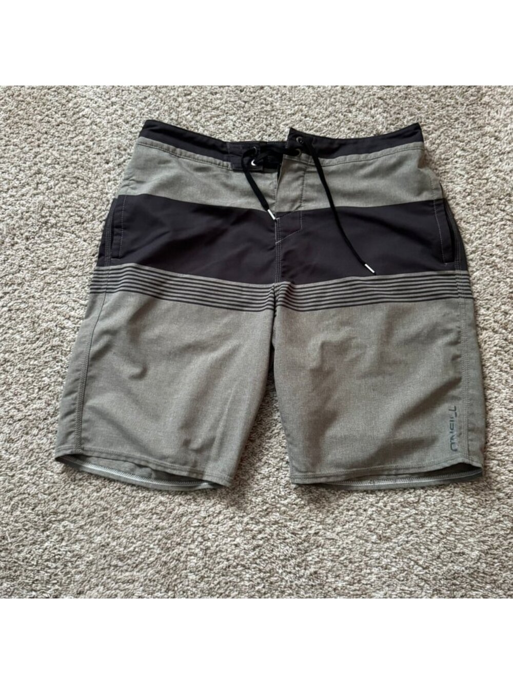O'Neill Hyperfreak Boardshorts Men's Size 33 Gray Black Stripe Swim Trunks